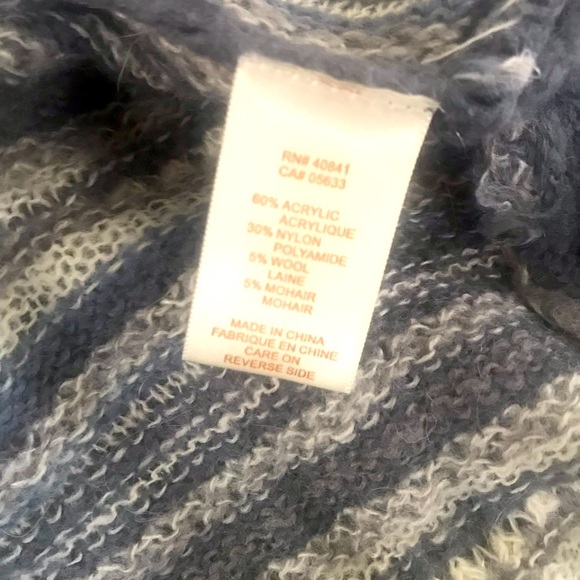 Women’s Adventura Open Cardigan Sweater in Size Medium - Picture 8 of 9